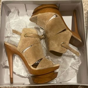 Jessica’s Simpson Heels